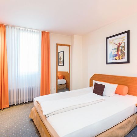Hotel Servatius Koln Bagian luar foto