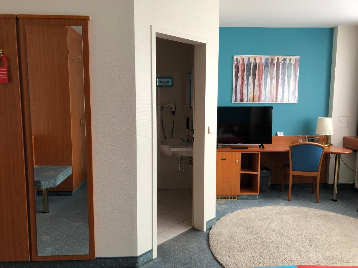 Hotel Servatius Koln Bagian luar foto