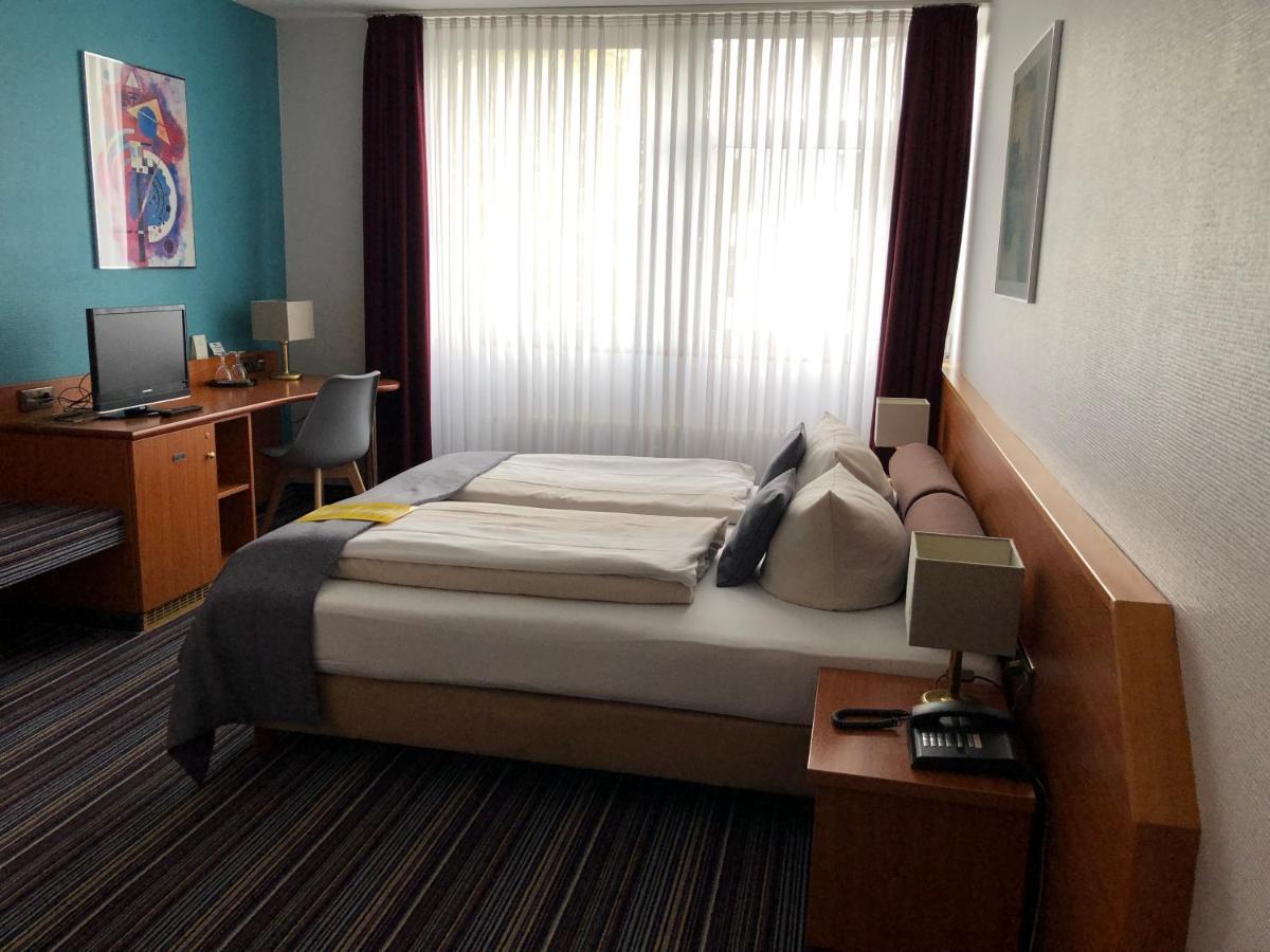 Hotel Servatius Koln Bagian luar foto