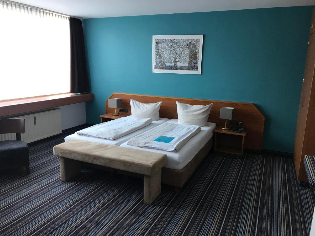 Hotel Servatius Koln Bagian luar foto
